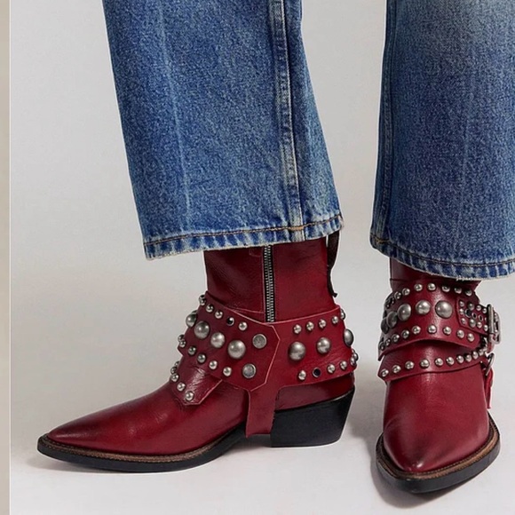 We The Free Axel Boots 7 Studded harness - Picture 4 of 8